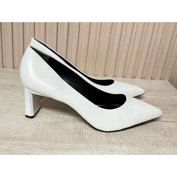 Vince Camuto Tritellia Pointed Toe Pump in Coconut Cream White Women's Size 10M